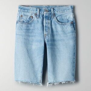 Aritzia Levi's 501 Knee Length Shorts Color Luxor Nights 31